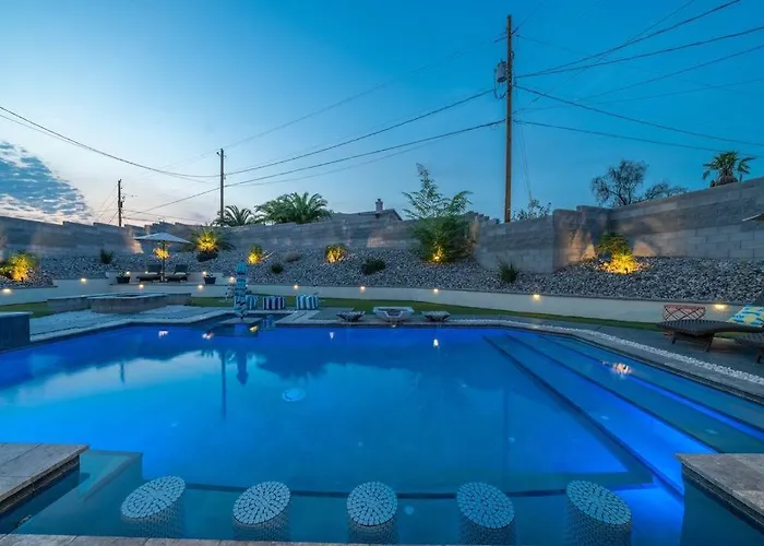 Heated Pool & - Winterhavens Oasis